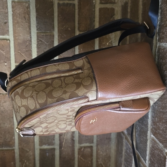 COACH Court Backpack In Signature Canvas Brown - Picture 2 of 10